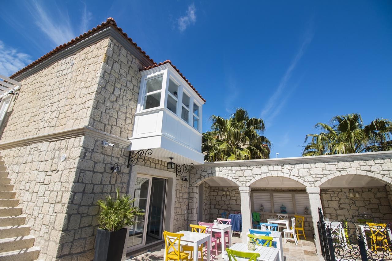 Fedora Butik Otel Alaçatı Luaran gambar